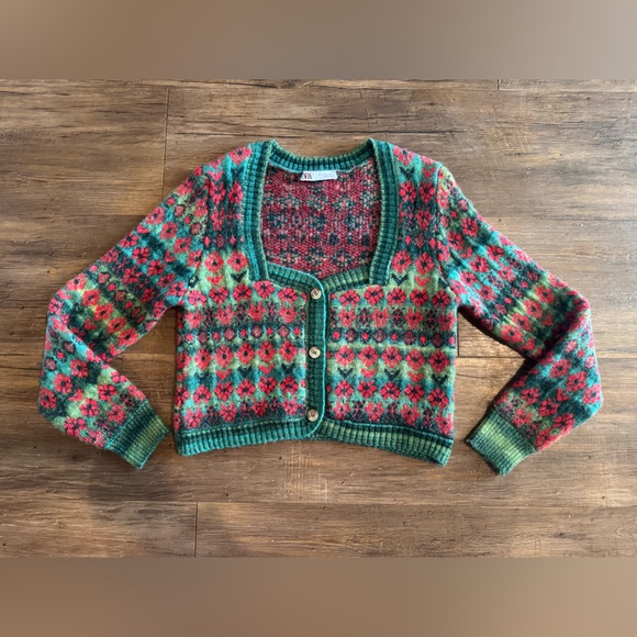 Zara Floral Jacquard Knit Cropped Long Sleeve Button Front Cardigan Sz Sm EUC - Picture 3 of 9